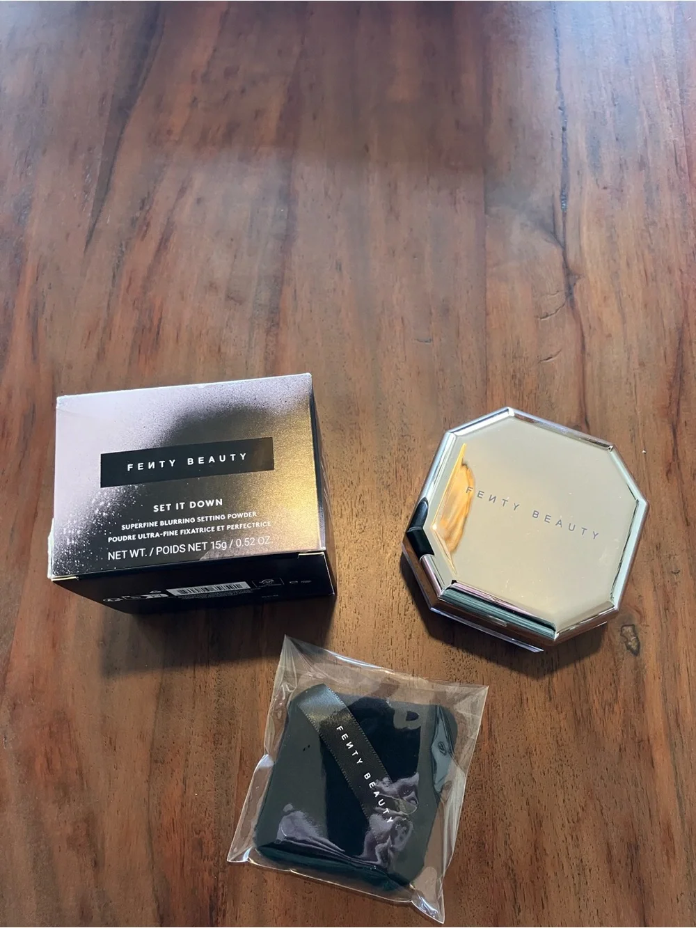Fenty Beauty Set It Down Powder - Strawberry Milk (Light Pink Compact)
